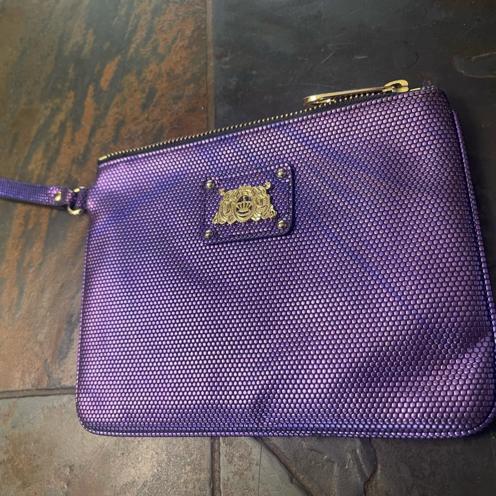 Juicy Couture Purple Hand Wallet - Picture 2 of 6